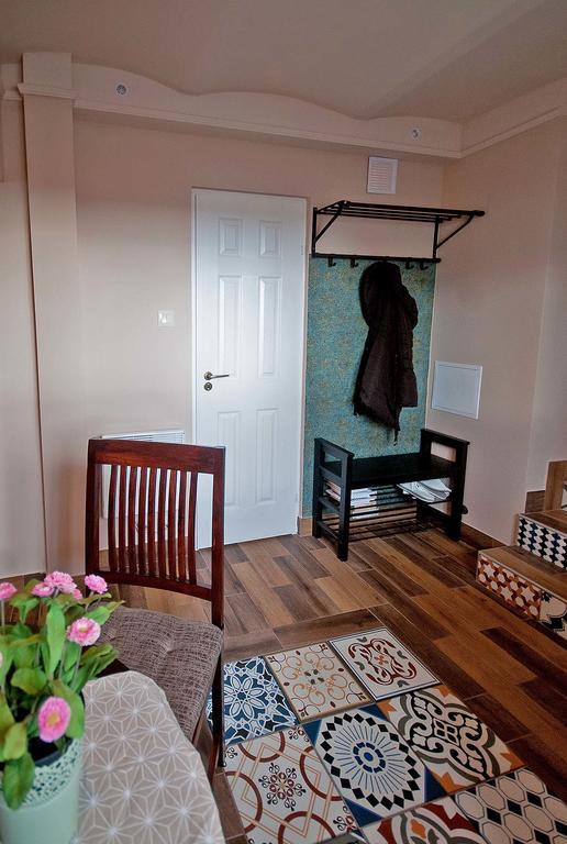 Aradi Apartman Pecs Bagian luar foto