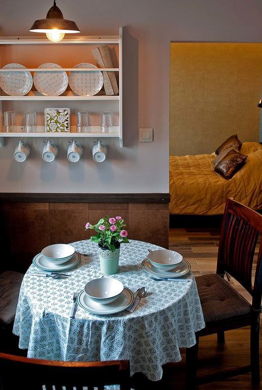 Aradi Apartman Pecs Bagian luar foto