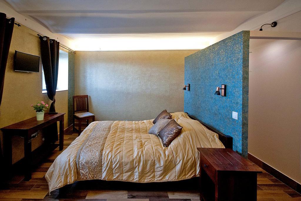 Aradi Apartman Pecs Bagian luar foto
