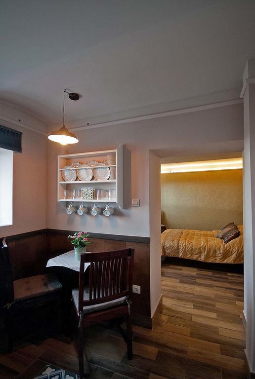 Aradi Apartman Pecs Bagian luar foto