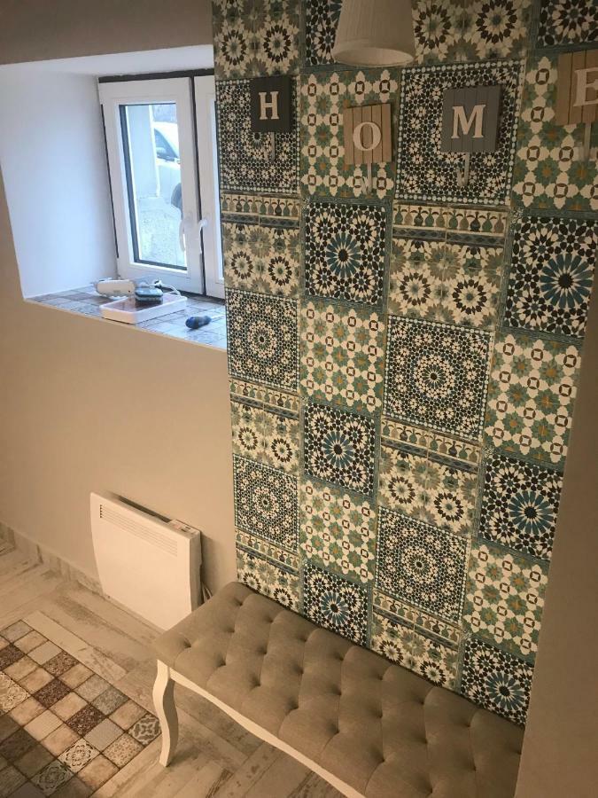Aradi Apartman Pecs Bagian luar foto